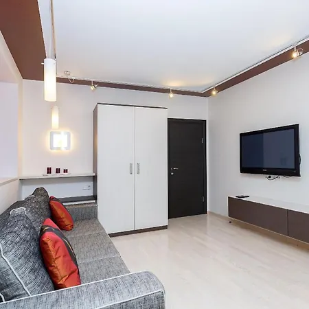 Belamorskaya Delux, 3 * Mińsk